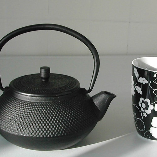 Théière en fonte