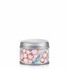 Petite boite à thé aux motifs de fleurs stylisées
