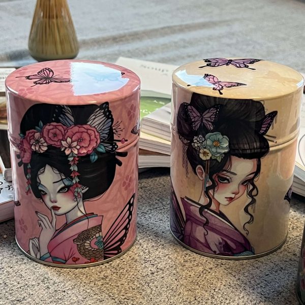 Boîte à thé illustrée traditionnelle – Mme Butterfly