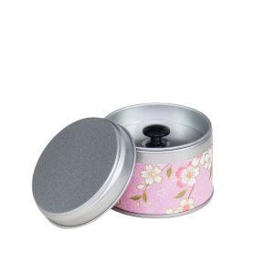 kleine Reiseteedose aus Metall mit Washi-Papier überzogen - offen
