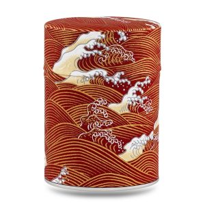 Boîte à thé artisanale Gobo 100 g, recouverte de papier washi rouge vif décoré de vagues blanches et dorées, couvercle assorti décoré.