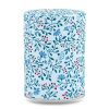 D-251-boite-the-washi-uchiko Boîte à thé artisanale Uchiko 100 g, recouverte de papier washi clair décoré de fleurs rouges stylisées, couvercle assorti décoré.