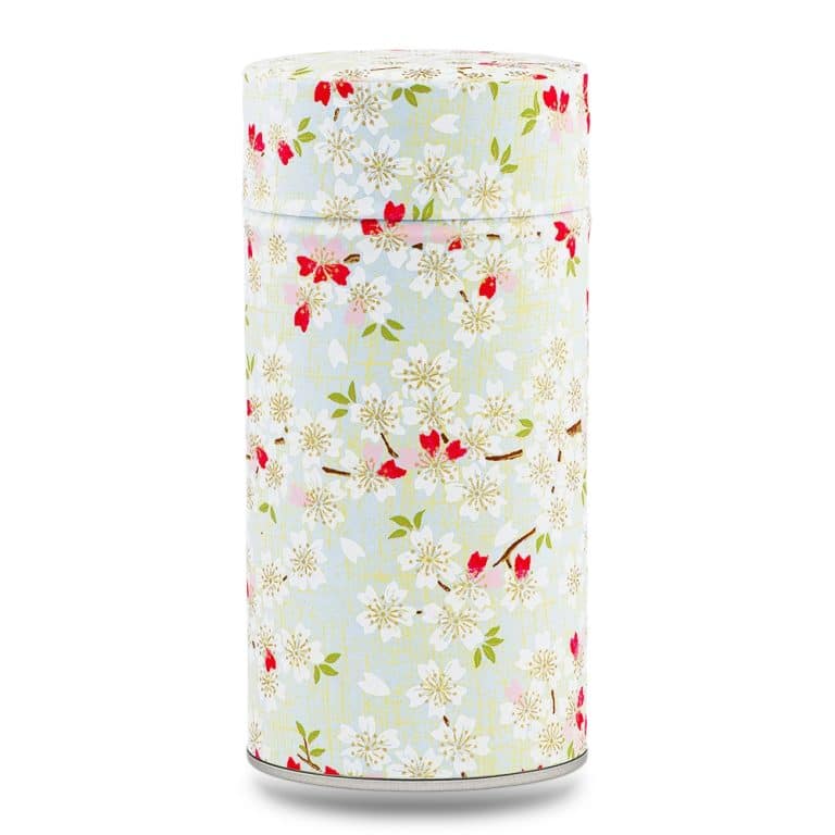 boîte à thé traditionnelle Yanai 150 g washi bleu pâle motif fleurs blanches touches rouges, couvercle décoré
