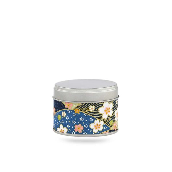 S-223-petite-boite-the-voyage-washi-mihama boîte à thé Mihama 20 g voyage washi bleu-kaki motif sakura sur éventails, couvercle argenté