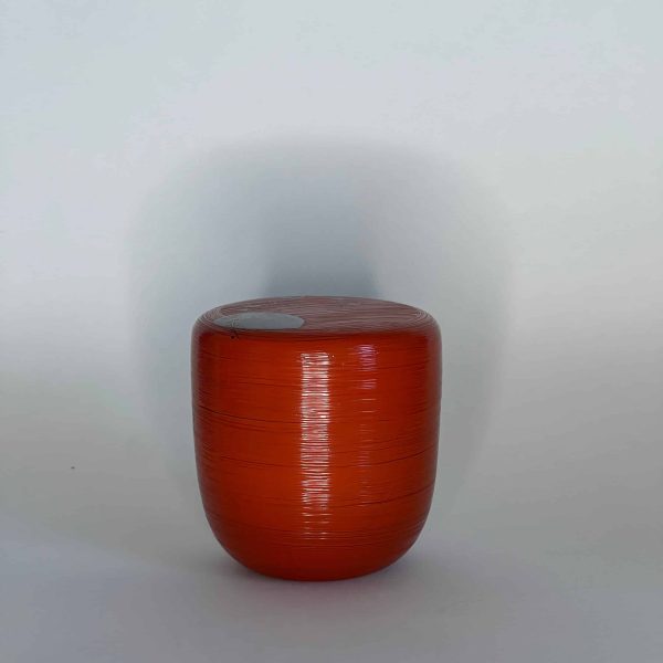 Natsume laqué rouge avec un motif de pruniers sous la lune